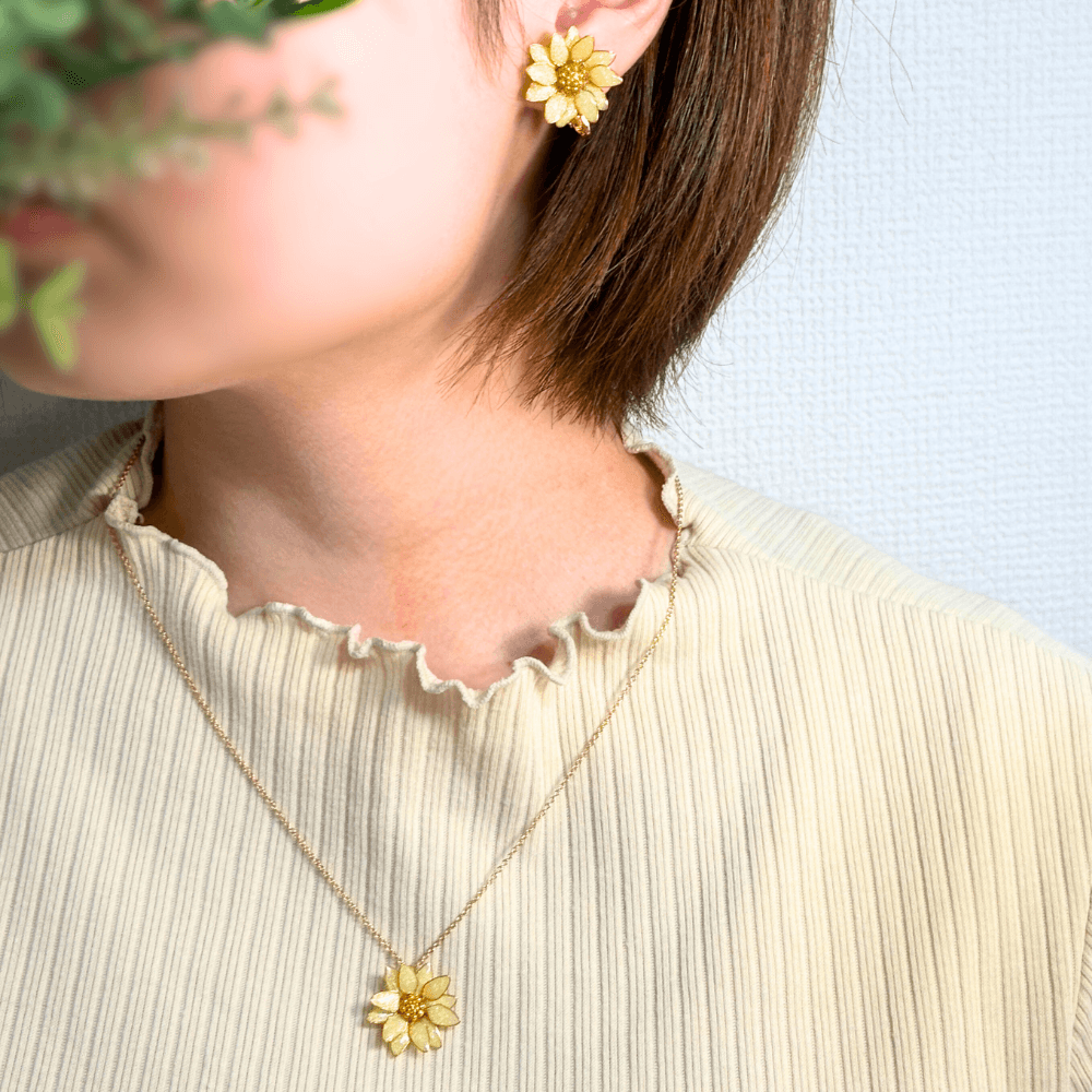 【ひまわり2wayピアスとネックレスセット】アレルギー対応/レジン×ワイヤー/ 夏アクセサリー/キラキラ輝く/受注製作 | 6枚目